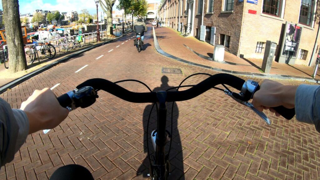 amsterdam-the-city-of-bikes