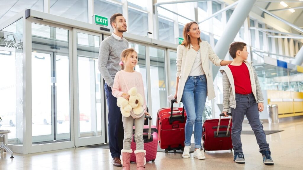 14-best-tips-for-travelling-on-a-budget-for-solo-and-family-travellers