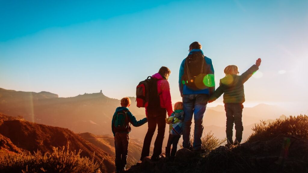 14-best-tips-for-travelling-on-a-budget-for-solo-and-family-travellers